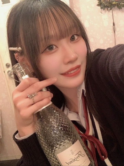 コンセプトカフェ&バー　マカロン(あやか)さん