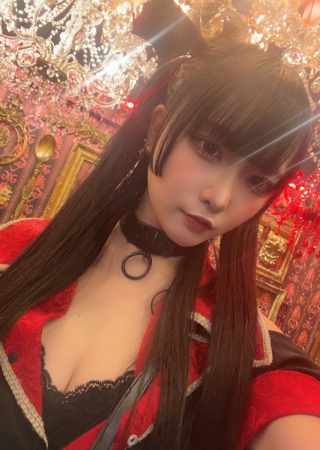 吸血鬼メイド喫茶メメント•モリと死の舞踏 純恋 1