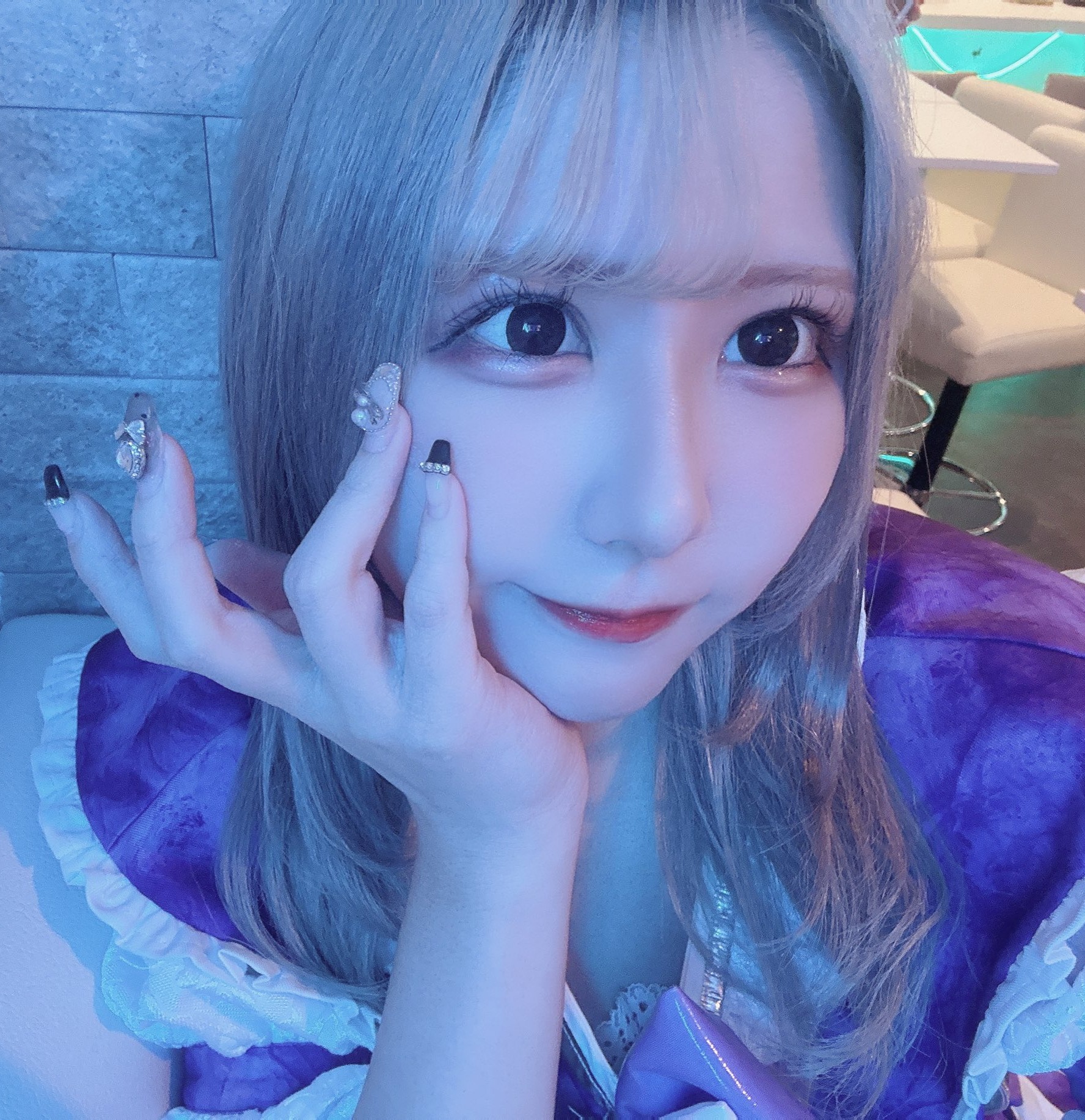 推しは推せる時に推せっ！KABUKI りさ 1