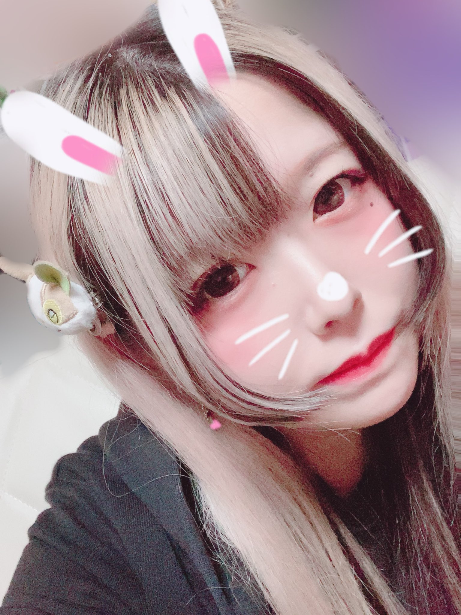 異世界酒場のシャルロッテ るな 1