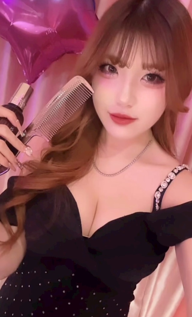 新大久保K-pop Girls コンカフェ＆バーBABYMONSTER(さな)さん