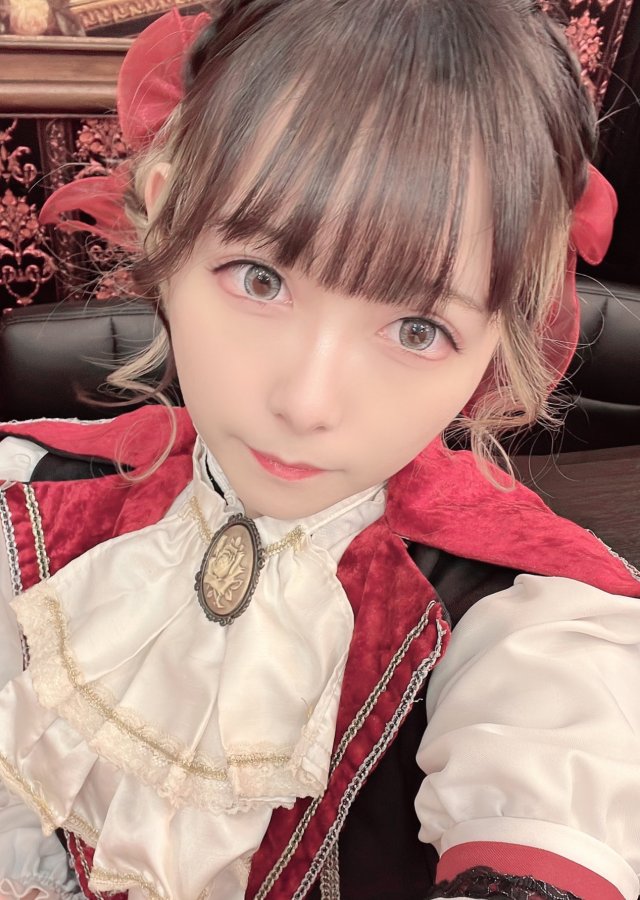 吸血鬼メイド喫茶メメント•モリと死の舞踏 莉乃 1