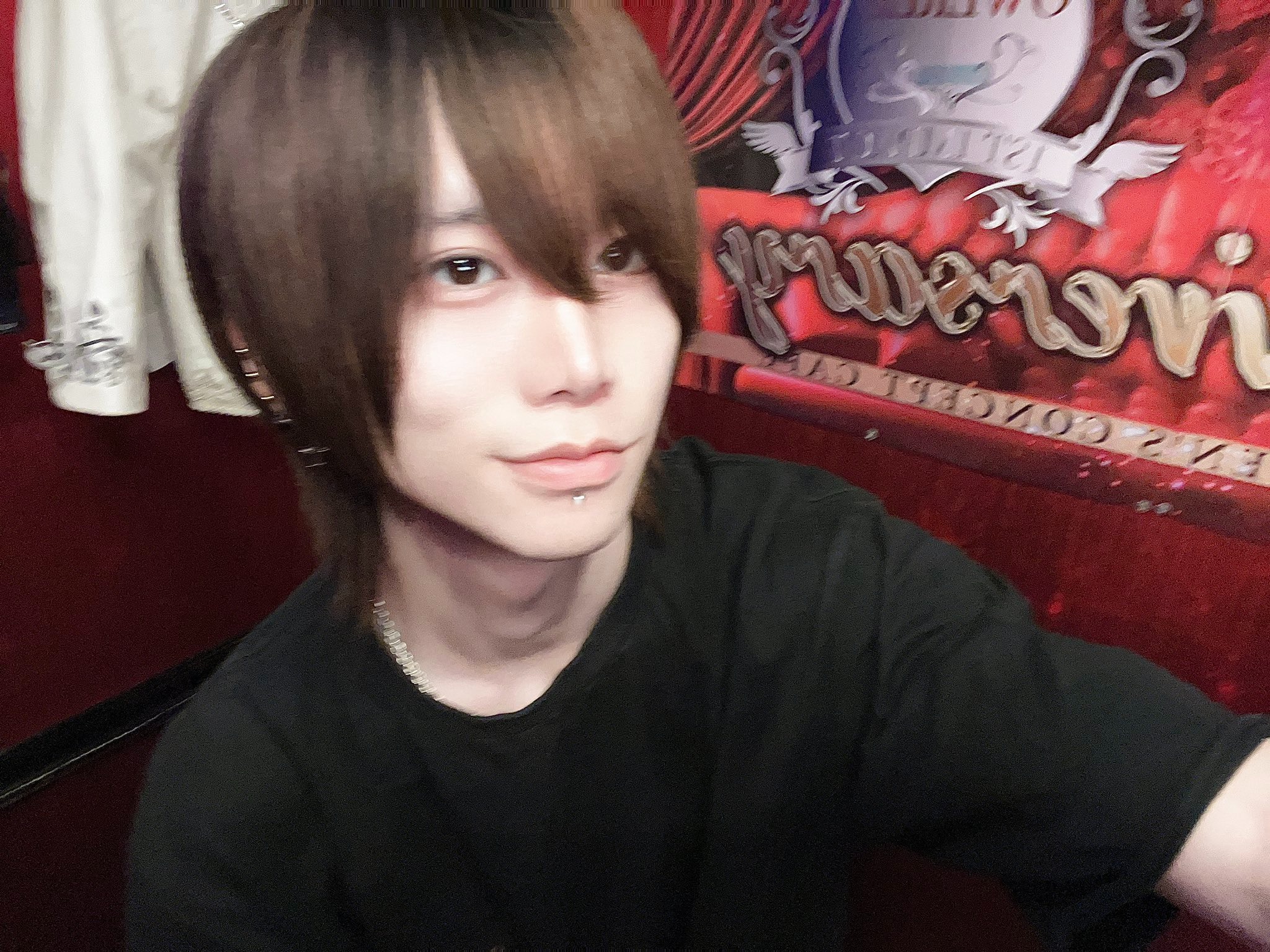 WHITE KINGDOM neko 1