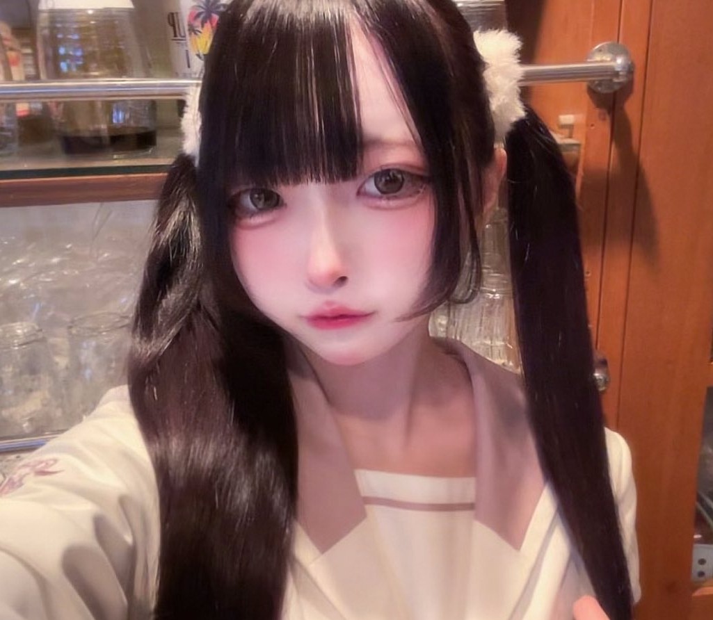 Bar Sharon（シャロン）(みう)さん