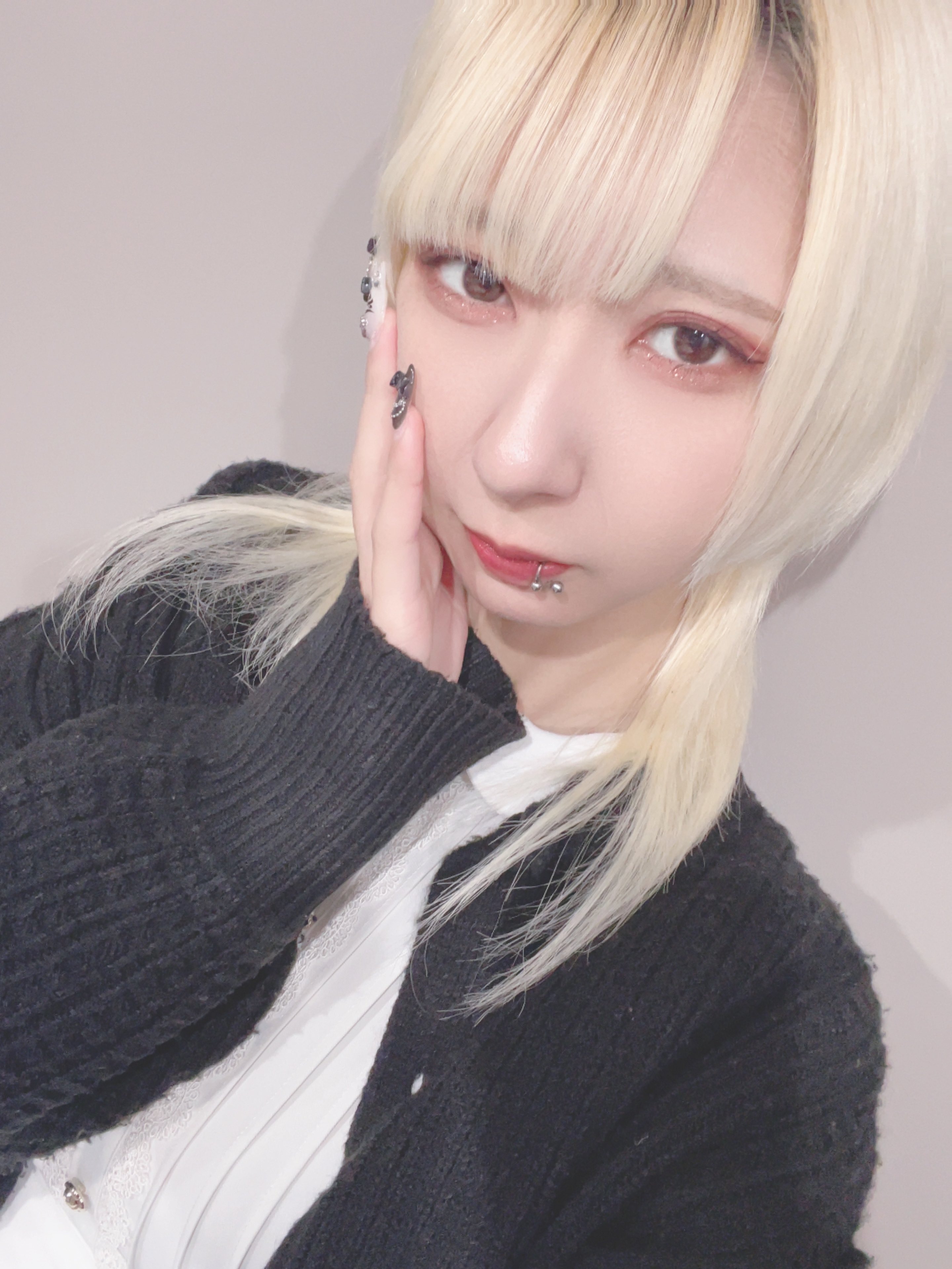 Charlotte (シャルロッテ)(にこ)さん
