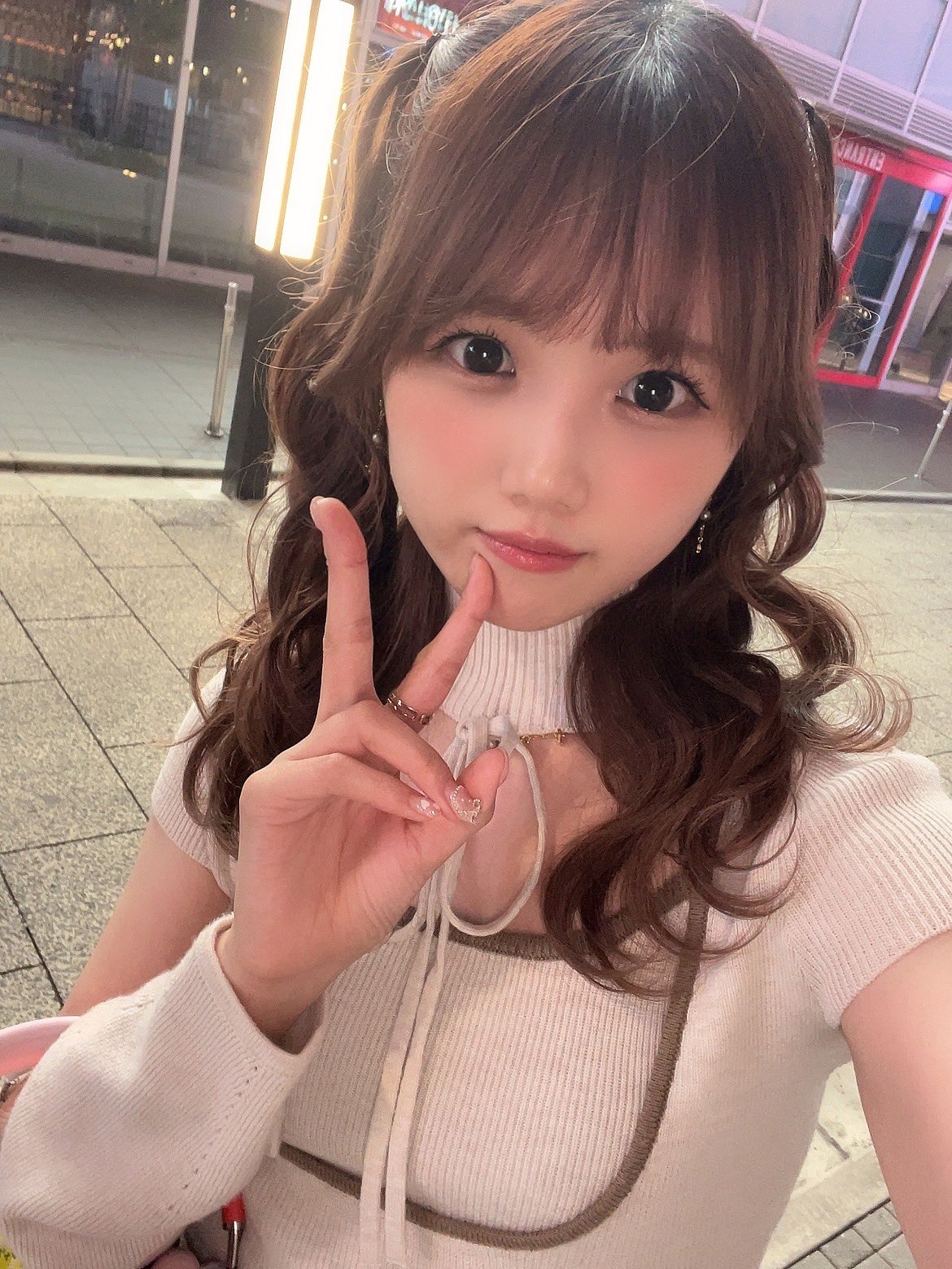 Emily with Paper moon りなちょ 2