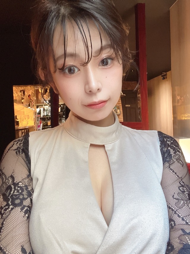 Heroine Cafe HANA(黒咲 ゆき)さん