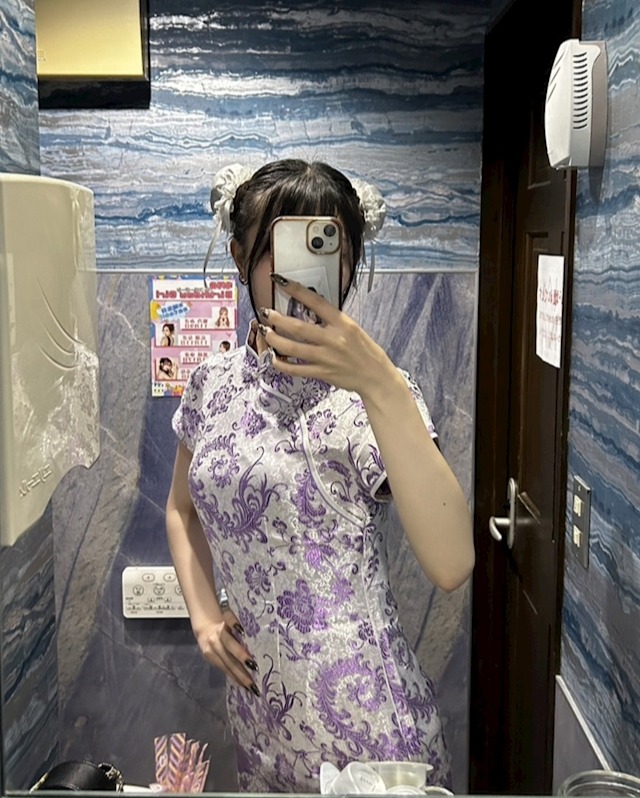 Heroine Cafe HANA(みう)さん