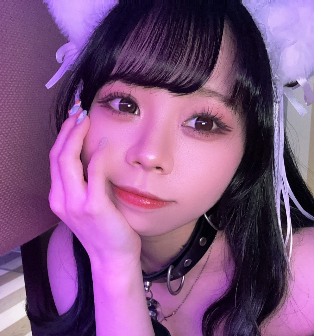 C3（シー スリー） ユイ 1