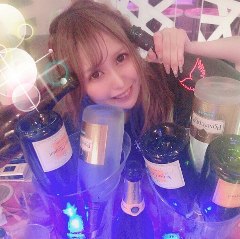 仙台 国分町 ガールズバーBee(ビー) ゆずは 1