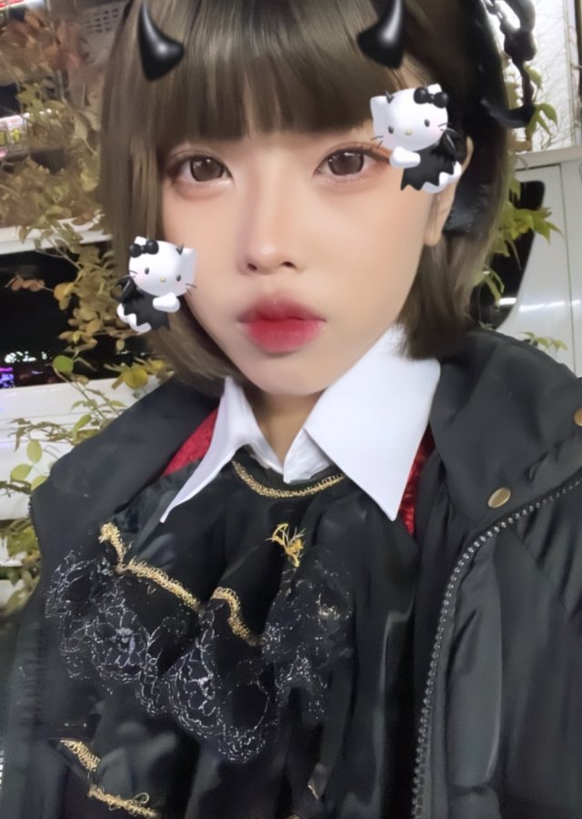 吸血鬼メイド喫茶メメント•モリと死の舞踏 そら 1