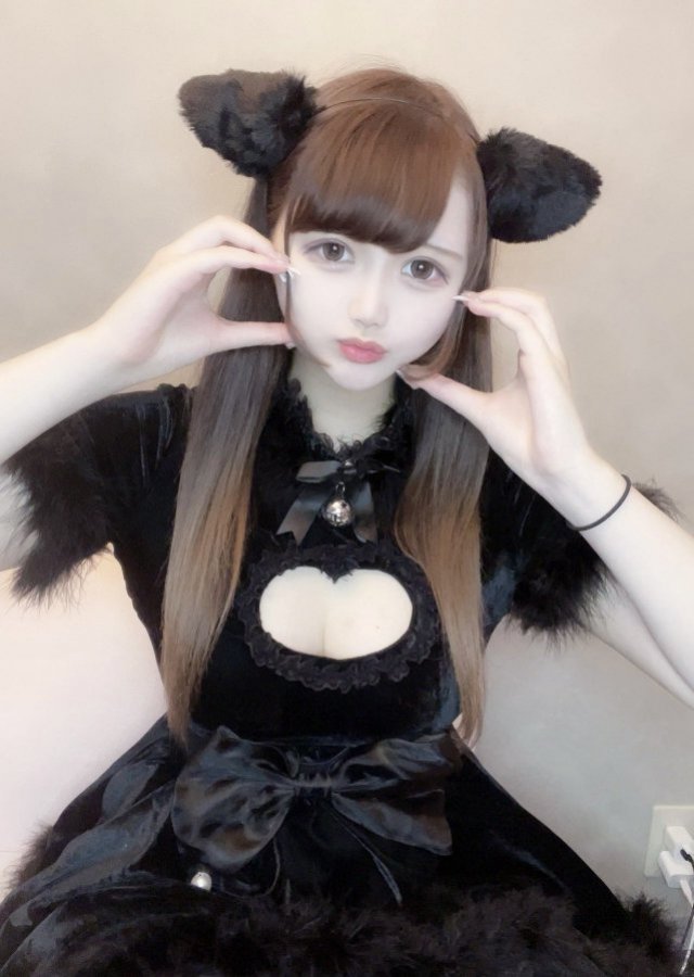 Secret chamber (シークレットチェンバー)(もも)さん