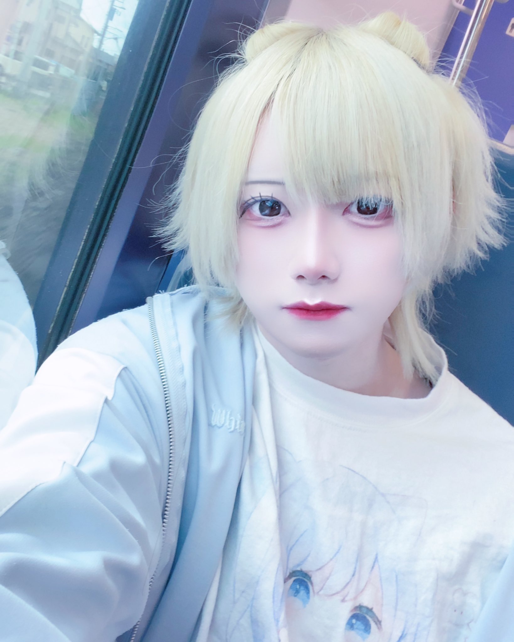 ViOLET(とと)さん