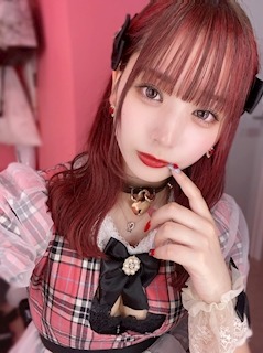 charmyMoon(赤雪 美優(アカユキ ミユ))さん