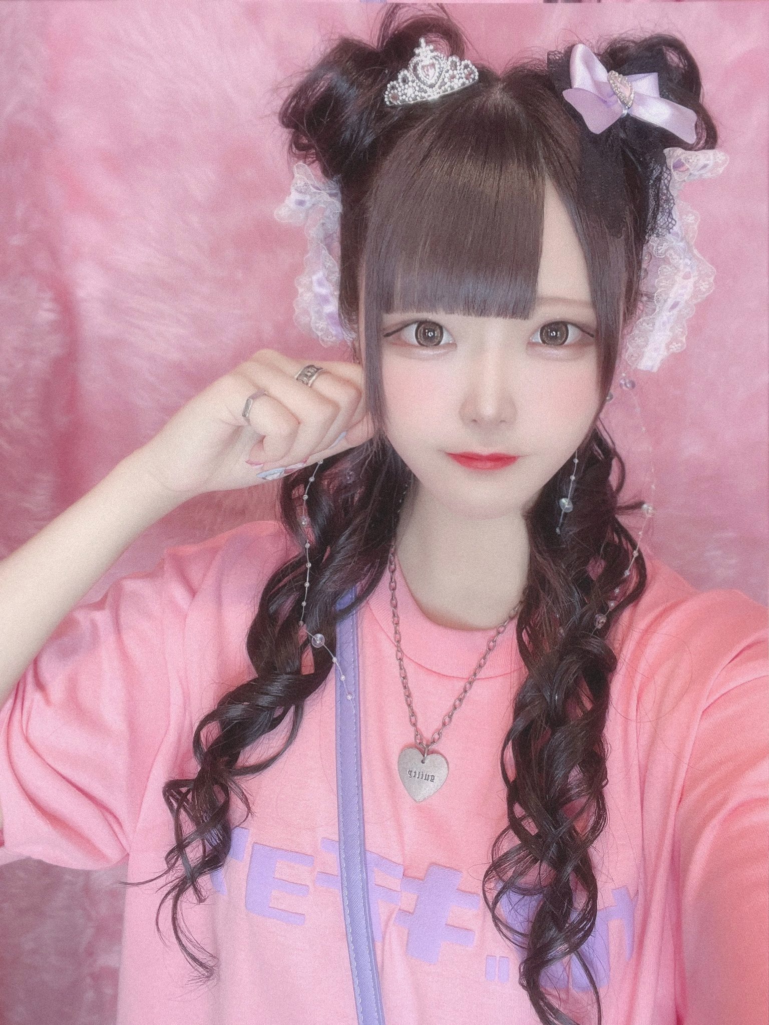 Emily with Paper moon しゅかぴ 2