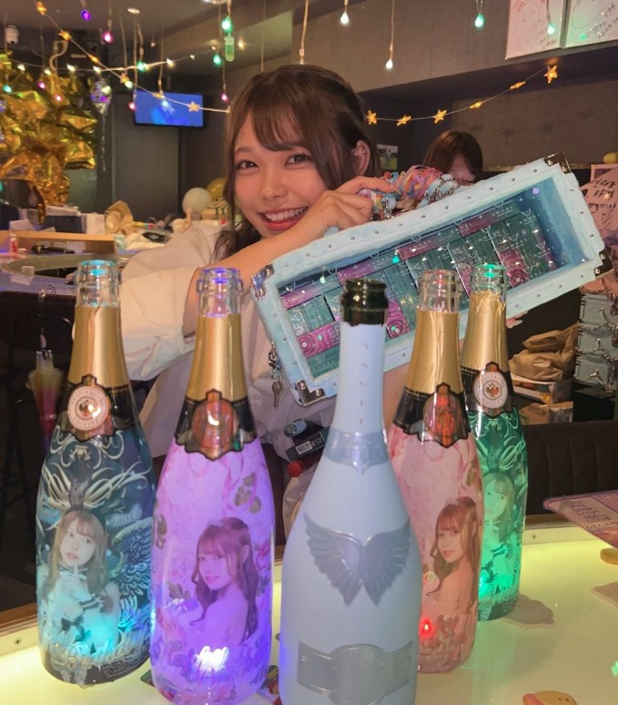 Concept Bar inoka(イノカ)(もね)さん