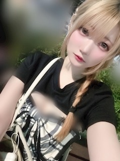 モエクロ～Moet Moet Clover～(ぽめら)さん