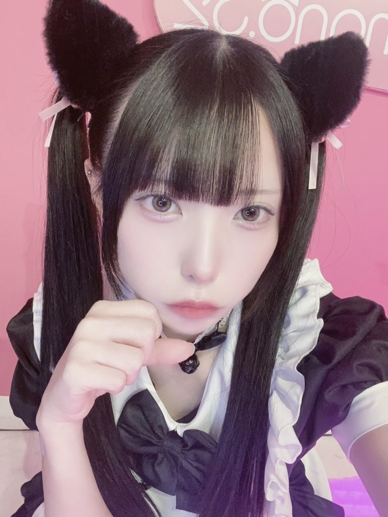 メイドカフェ&バー Y’unamano32（ユナマノミニ）(もち)さん