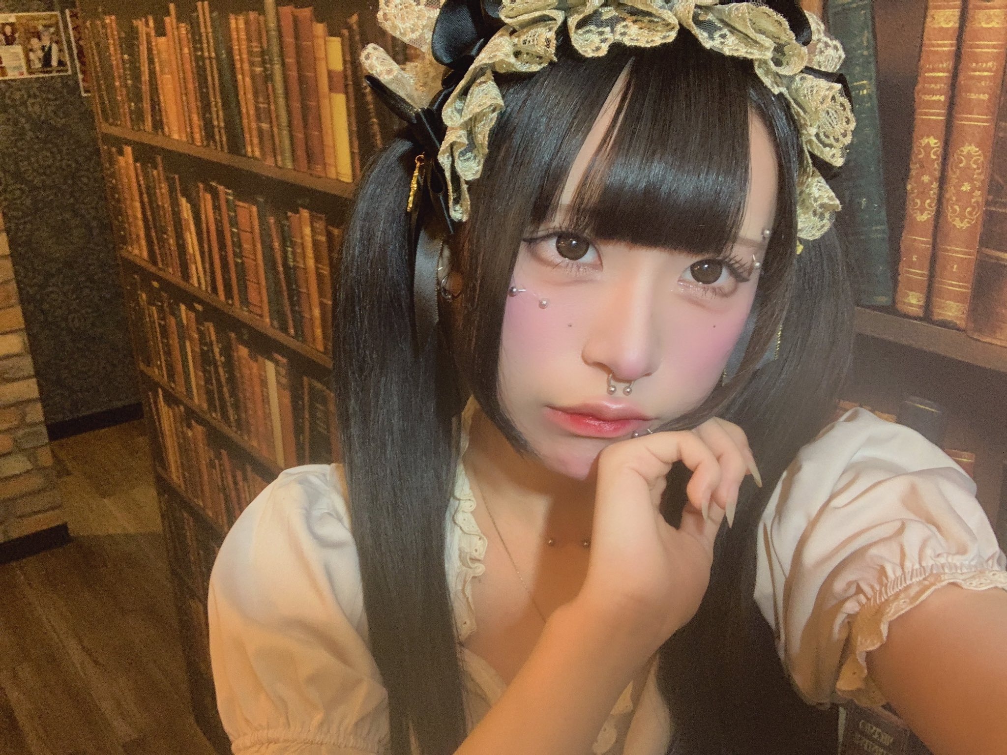 童話カフェ&バーKleinPalast メロ 1