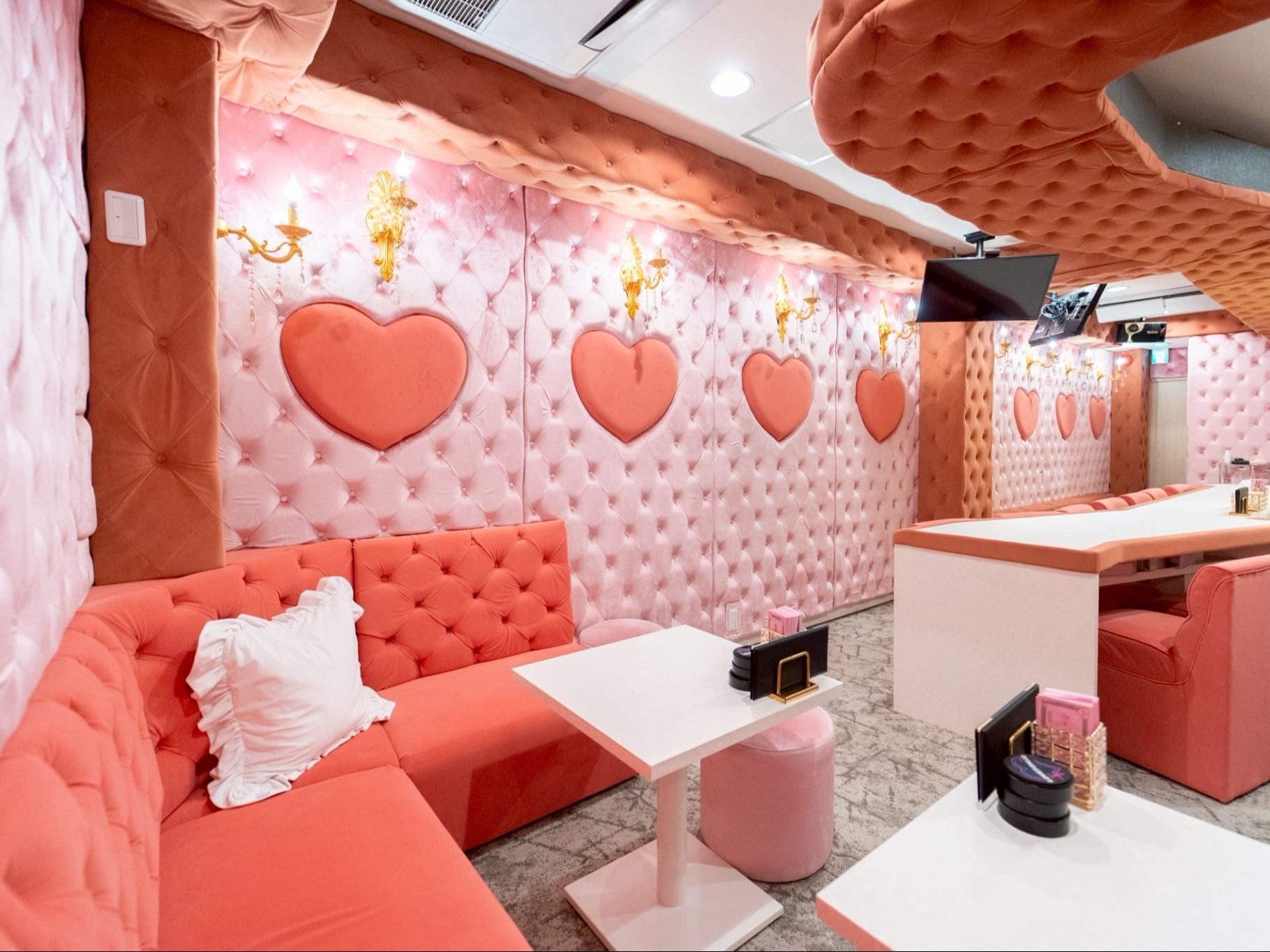 LOVETONiC（ラブトニック） (心斎橋コンカフェ) - ギャラリー1