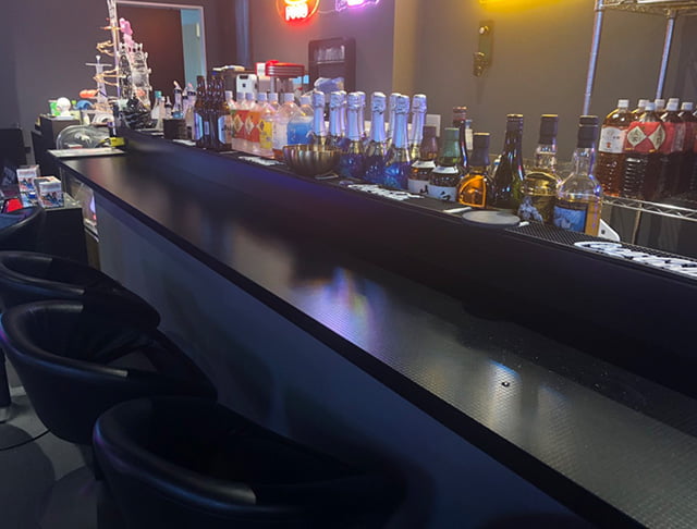 朝/昼/夜】アミューズメントバー パロディ - 桜木町コンカフェ求人