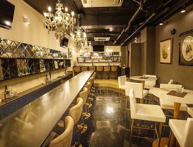 Girl's Bar WHITE CAMELLIA（ホワイトカメリア） (宮古島コンカフェ) - ギャラリー1