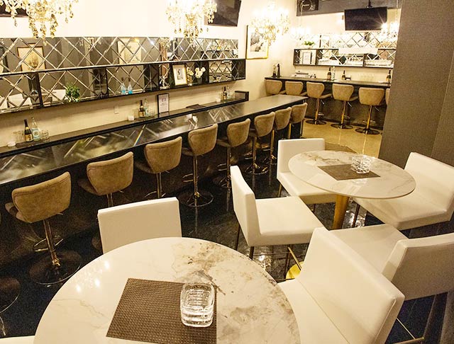 Girl's Bar WHITE CAMELLIA（ホワイトカメリア） (宮古島コンカフェ) - ギャラリー2