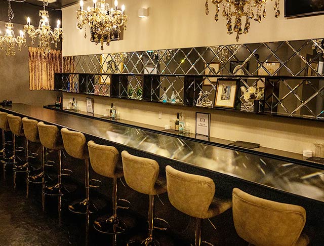 Girl's Bar WHITE CAMELLIA（ホワイトカメリア） (宮古島コンカフェ) - ギャラリー3