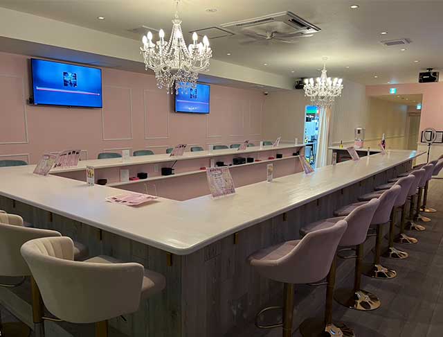 CAFE＆BAR CHARIS（カリス） (中央コンカフェ) - ギャラリー1