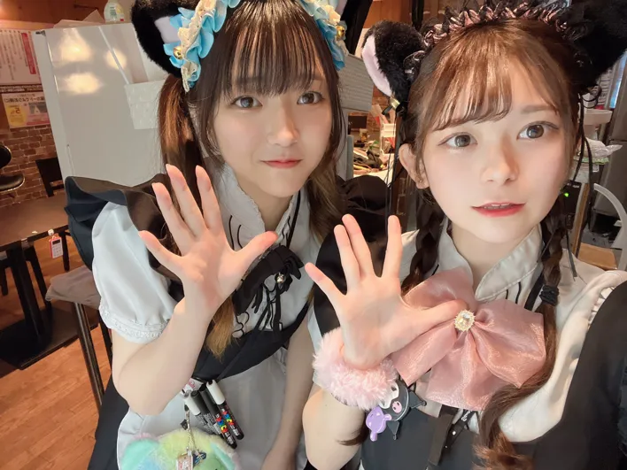 完全オリジナルの黒と赤のアイドル・コンカフェコスチューム Pin 完全オリジナルの黒と赤のアイドル・コンカフェコスチューム Pin