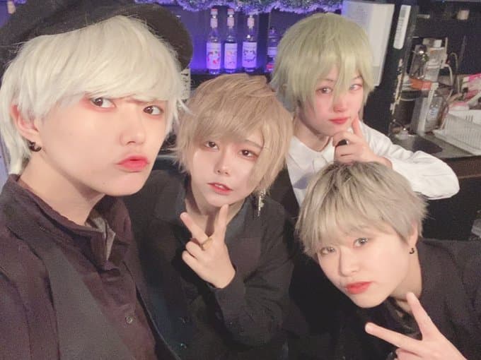 男装Bar Dice